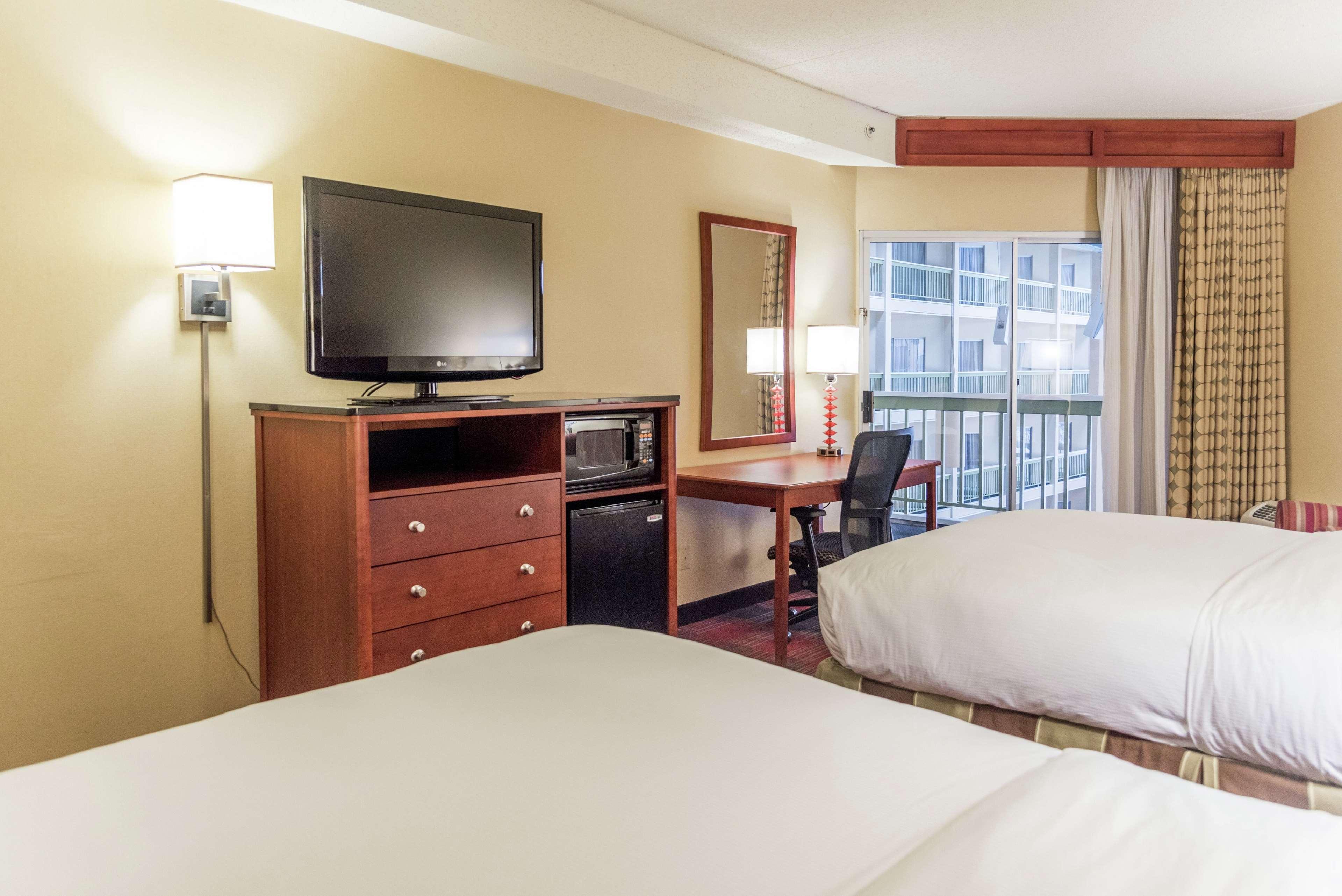 Doubletree By Hilton Holland Otel Dış mekan fotoğraf