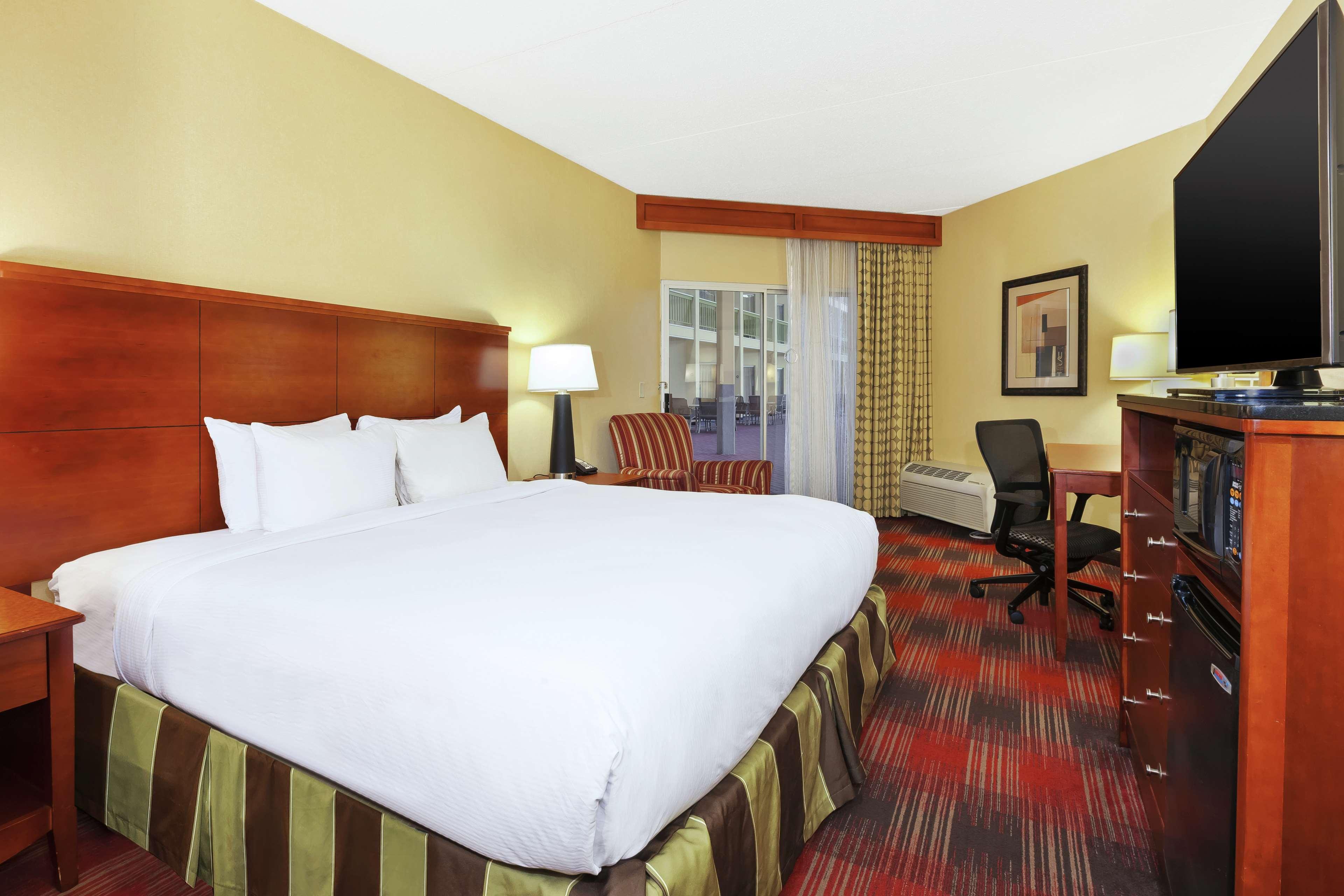 Doubletree By Hilton Holland Otel Dış mekan fotoğraf