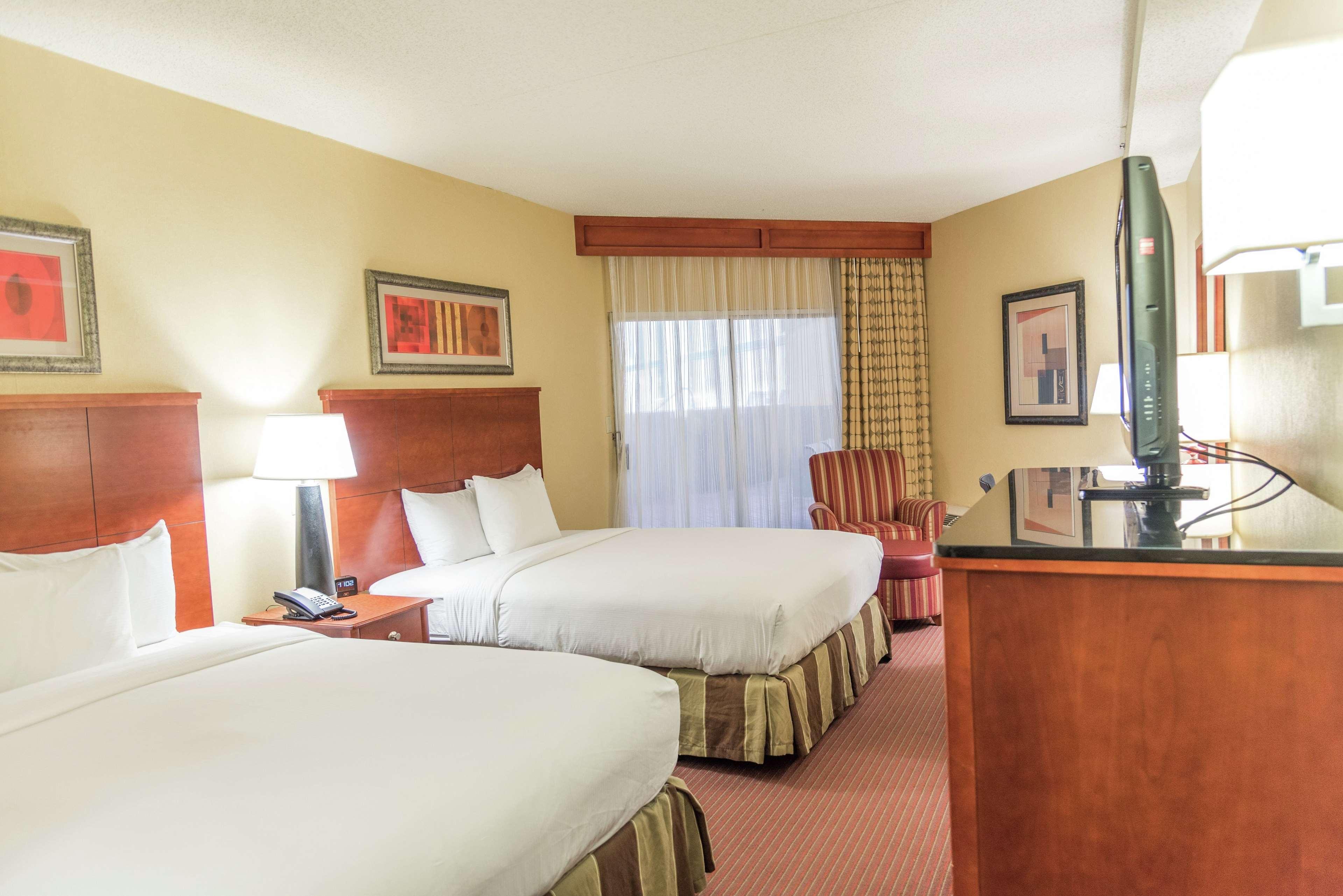 Doubletree By Hilton Holland Otel Dış mekan fotoğraf