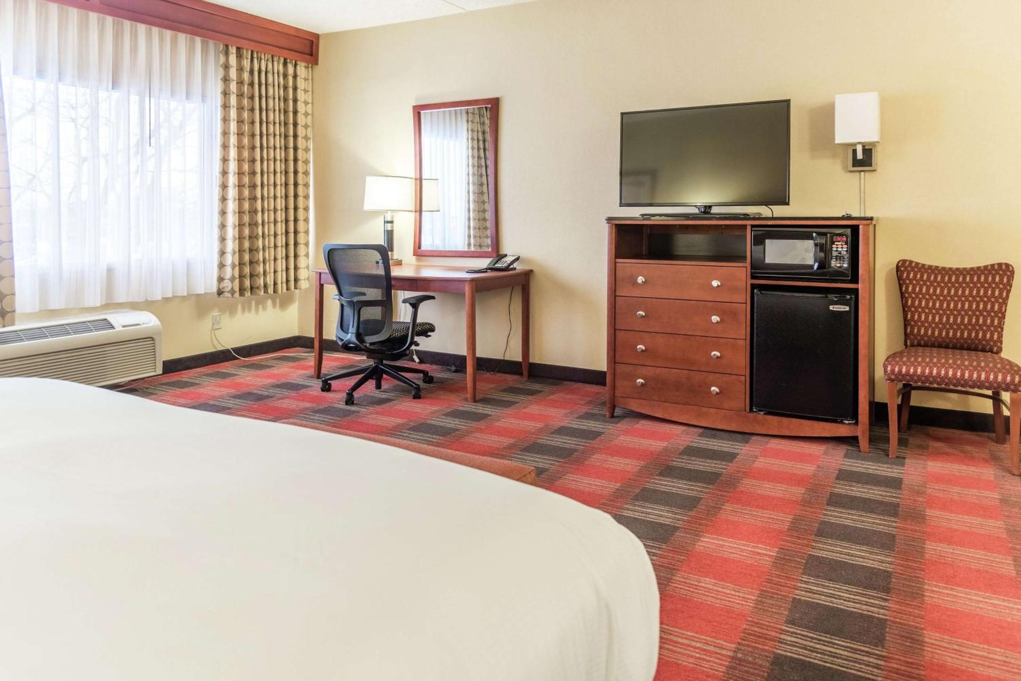 Doubletree By Hilton Holland Otel Dış mekan fotoğraf