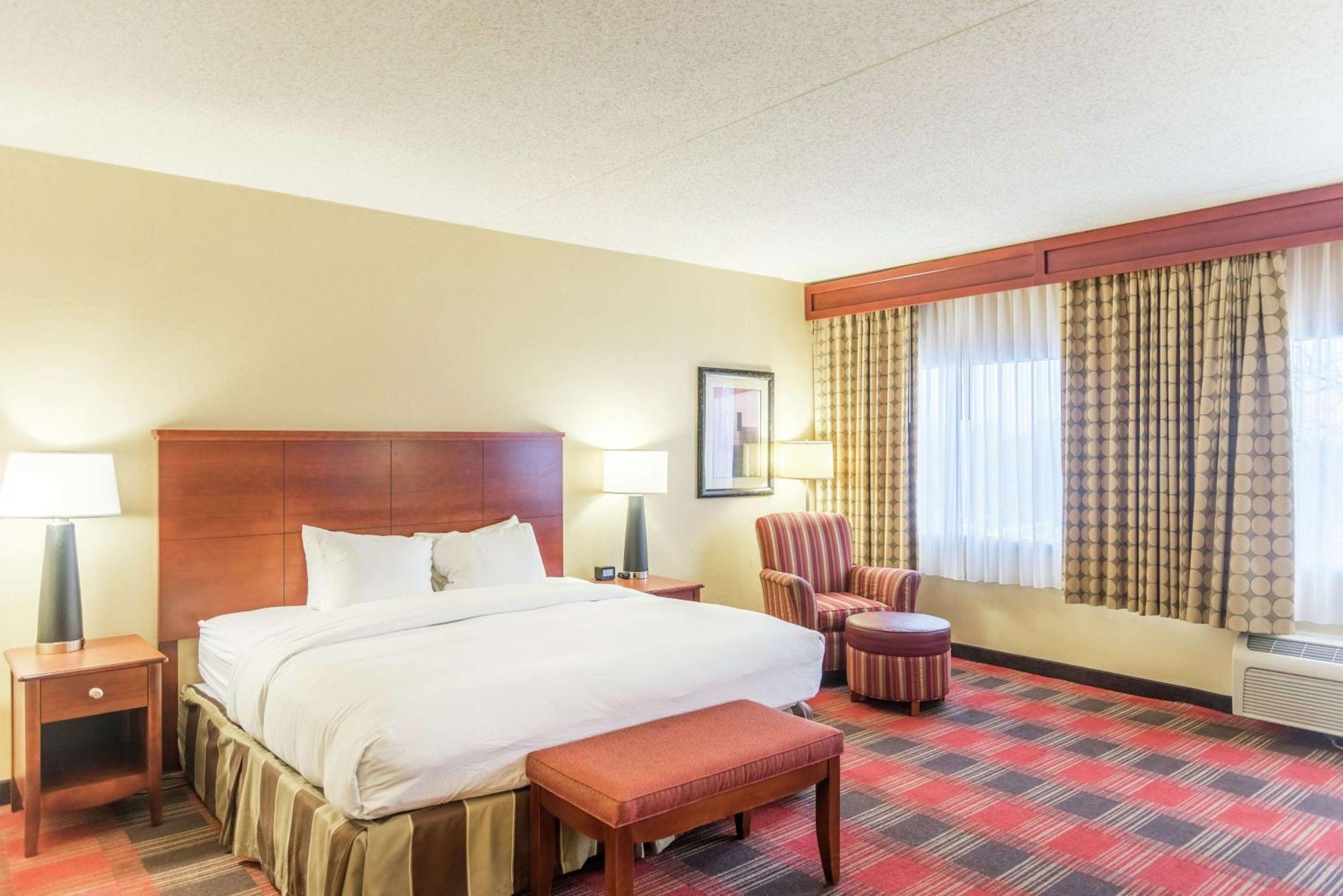 Doubletree By Hilton Holland Otel Dış mekan fotoğraf