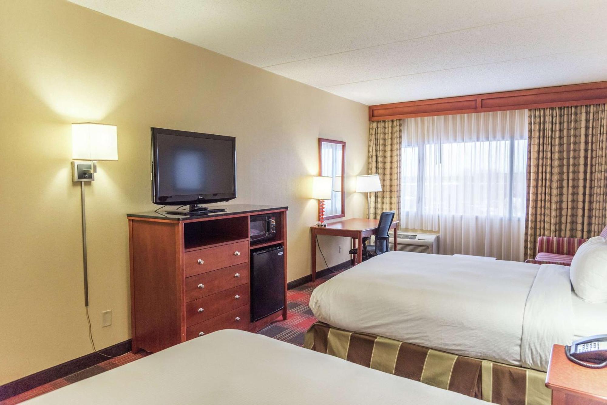 Doubletree By Hilton Holland Otel Dış mekan fotoğraf